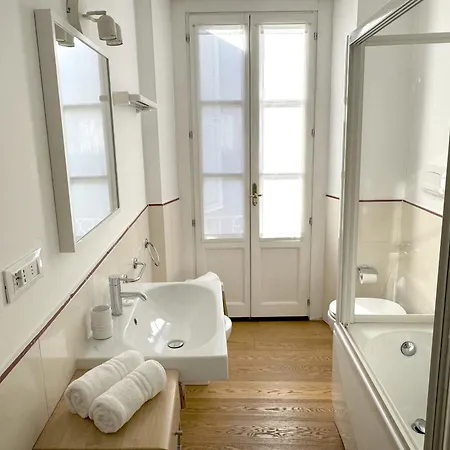 Appartamento Joivy Cosy Ticinese Retreat 1-Bed Flat Near The Duomo Milano Esterno foto