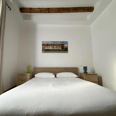 Appartamento Joivy Cosy Ticinese Retreat 1-Bed Flat Near The Duomo Milano Esterno foto