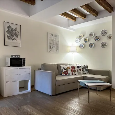 Appartamento Joivy Cosy Ticinese Retreat 1-Bed Flat Near The Duomo Milano Esterno foto
