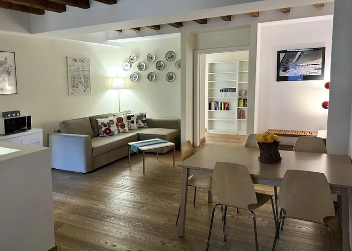 Joivy Cosy Ticinese Retreat 1-Bed Flat Near The Duomo