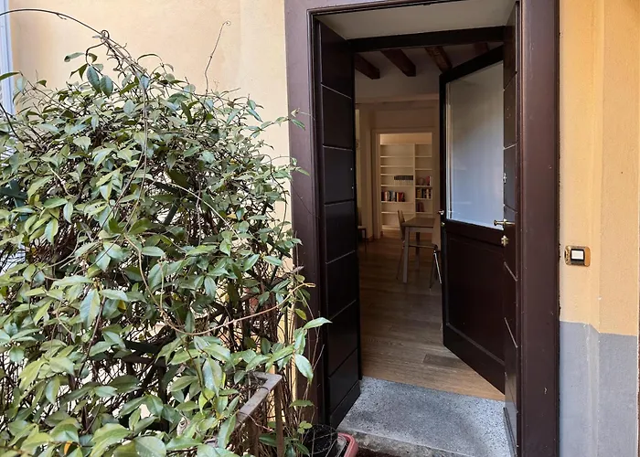 Joivy Cosy Ticinese Retreat 1-Bed Flat Near The Duomo